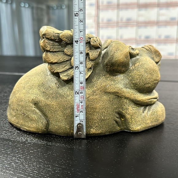 The Stone Bunny Inc. Pig with Wings Statue - Picture 8 of 8